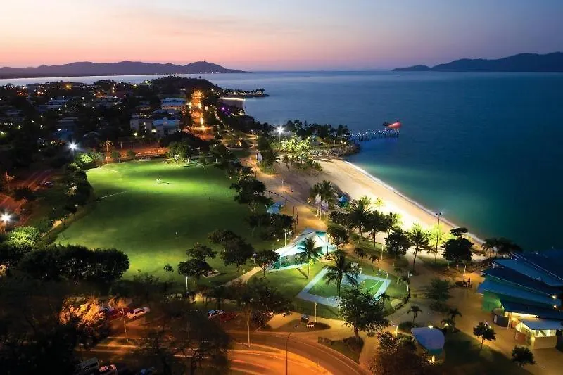 Strand Marina-Ground Floor With Courtyard Townsville Australia