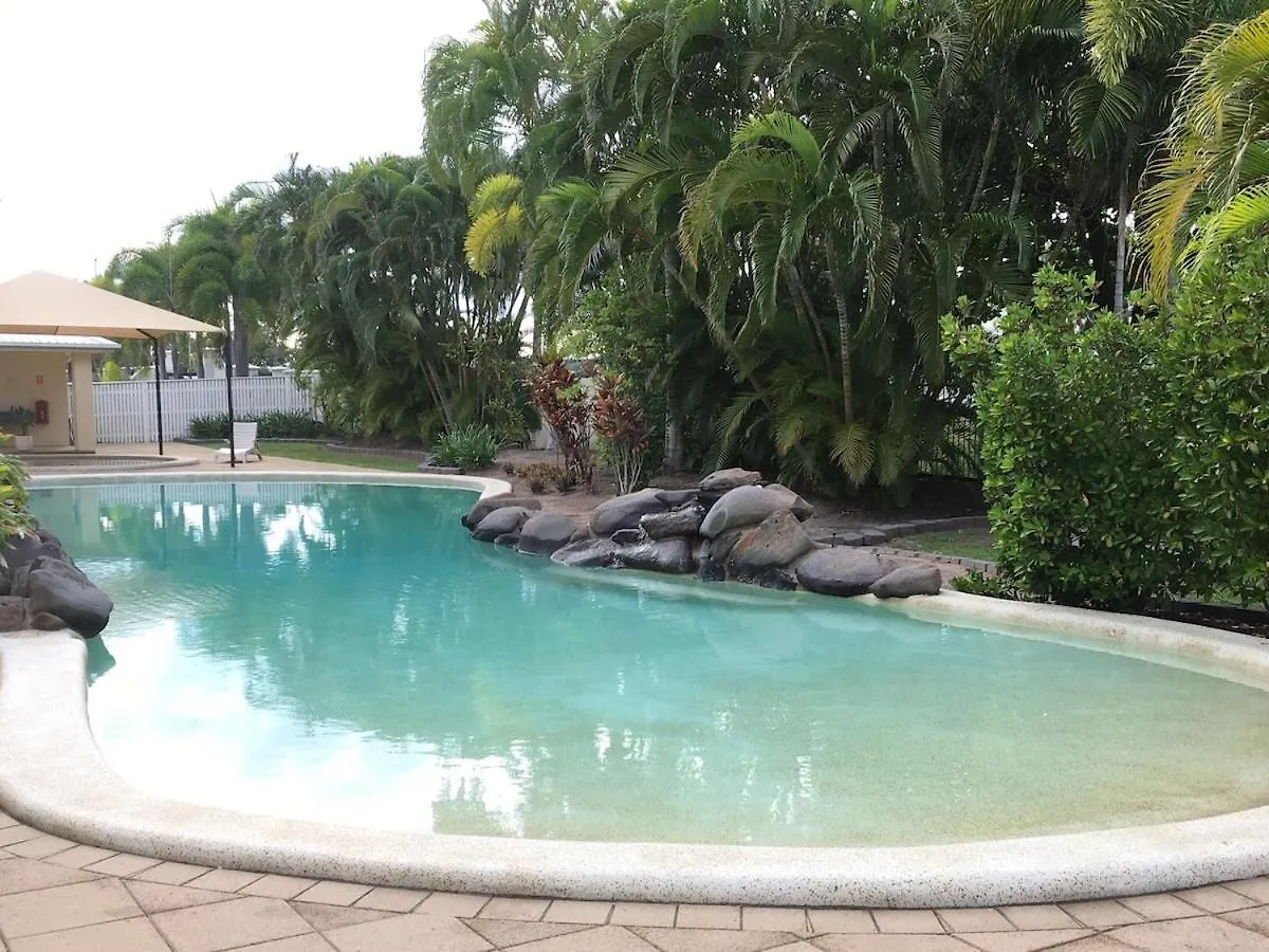 Strand Marina-Ground Floor With Courtyard Townsville